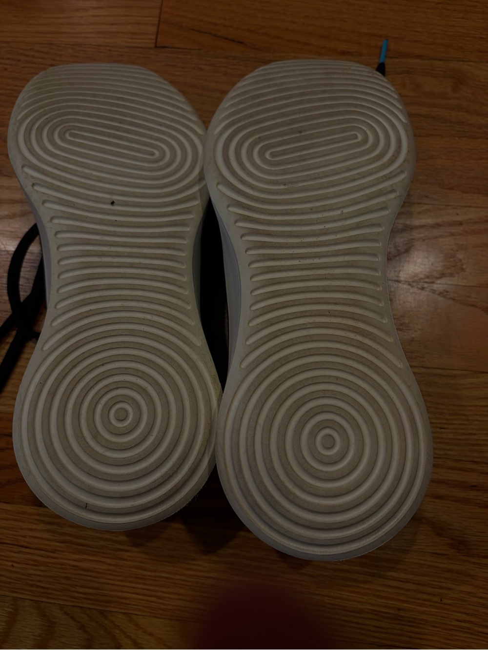 Allbirds Wool Runners – Teal and Black Knit - Picture 4 of 5